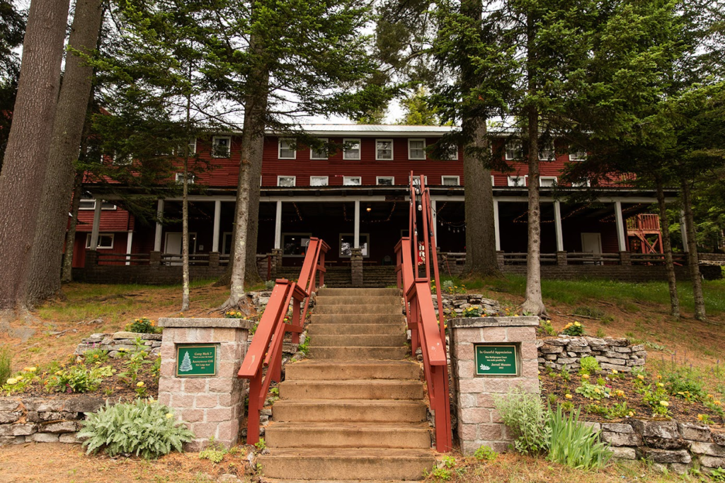 The Mohawk Lodge